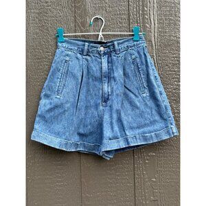 Vintage Women's 90's Limited High-Waisted Denim Shorts Pockets & Pleated Front 6